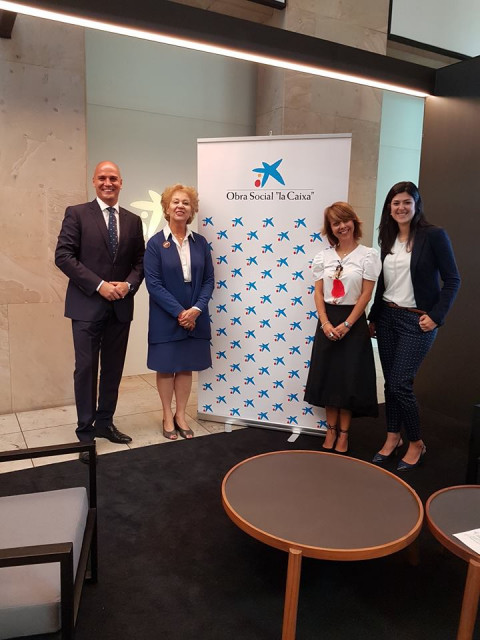 D. Jesús Carlos Álvarez, Director de área de negocio de Santa Cruz de Tenerife, Doña Georgette Bugnion, Presidenta de nuestra Fundación, Doña Dolores Lisbeth Gutiérrez, Directora oficina de Santa Cruz de Tenerife y Tania Paredes, Directora de la fundación.