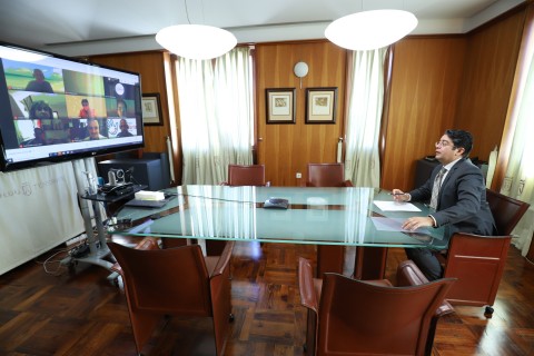 l presidente del Cabildo de Tenerife, Pedro Martín durante la reunión online