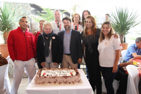 El Presidente del Cabildo D. Carlos Alonso y la La vicepresidenta y consejera de Acción Social y Gobierno Abierto, Cristina Valido con representantes del Instituto Canario de Hemodonación y Hemoterapia