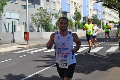 El corredor del ADEMI Tenerife Jeroham Rodríguez Bello