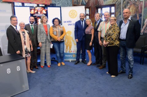 Presentación de la Gala Solidaria del Rotary Club en el Cabildo de Tenerife