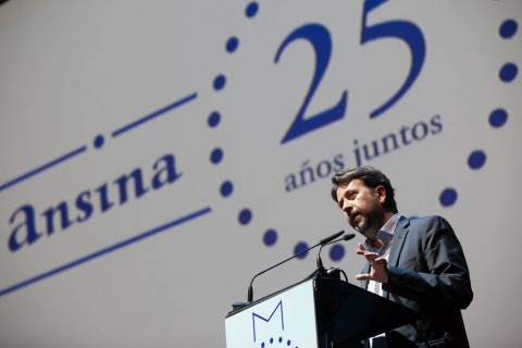 El Presidente del Cabildo, Don Carlos Alonso en su discurso por el 25º aniversario del Programa ANSINA