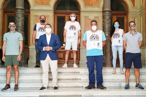 El Alcalde de Santa Cruz de Tenerife junto a los organizadores y participantes del Reto COVI-19