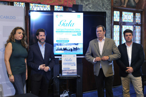 Un instante de la presentación de la Gala Benéfica