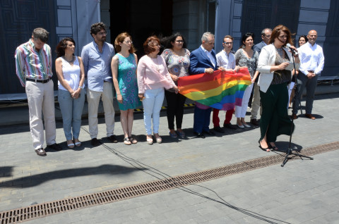 La consejera insular de Igualdad, Estefanía Castro, dirigiéndose a los asistentes al acto