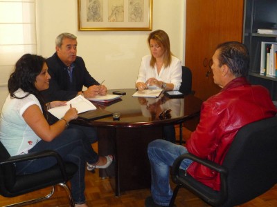 El vicepresidente primero y consejero de Bienestar, Sanidad y Dependencia del Cabildo, Aurelio Abreu, reunido con representantes de la Asociación de Hemofilia en la provincia de Santa Cruz de Tenerife