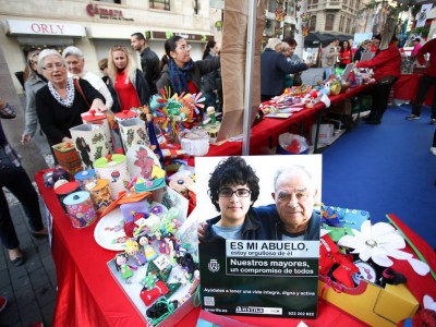 Mercadillo Solidario del Programa ANSINA