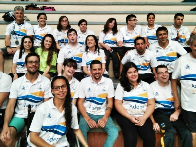 Los integrantes del equipo de natación del ADEMI Tenerife