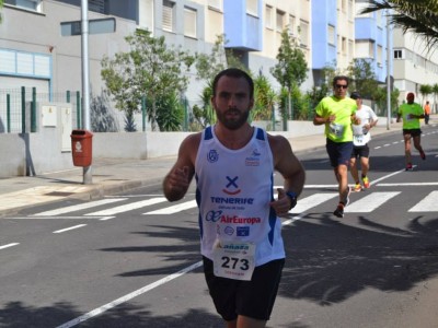 El corredor del ADEMI Tenerife Jeroham Rodríguez Bello