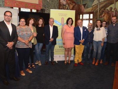 El vicepresidente del Cabildo, Aurelio Abreu; el consejero de Desarrollo Económico, Efraín Medina; la vicepresidenta de Sinpromi, Coromoto Yanes; y la alcaldesa de Buenavista, Eva García junto a los otros representantes de las Jornadas