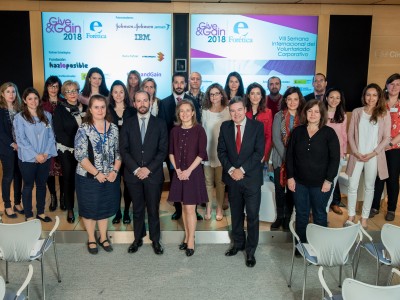 Foto de grupo Give & Gain