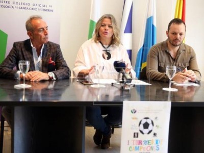 La decana del Colegio de Psicología de Santa Cruz de Tenerife, Carmen Linares en la presentación del I Torneo de Campeones