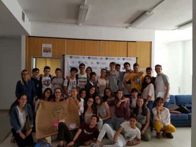 El grupo de alumnos de la Salle que visitó el Centro