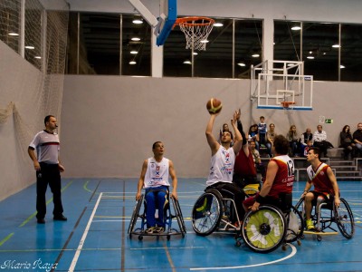 El Club Ademi en el momento del partido