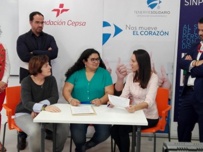 Acto de entrega de los ordenadores