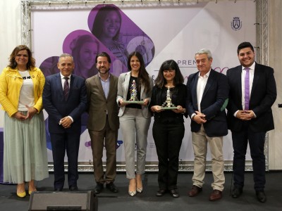 Foto de familia de los premios entregados