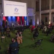 Momentos previos al comienzo del acto