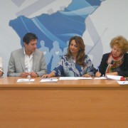 Entrega de los Bonos Solidarios del Instituto de Educación Secundaria Las Indias