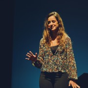 Un instante de una de las actuaciones de la gala