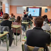 Un instante de la charla de Cáritas sobre personas sin hogar