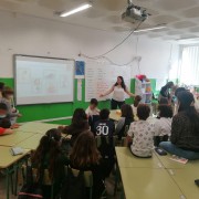 Un instante de la actividad con el alumnado