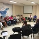 Foto grupal con los participantes a la mesa de trabajo